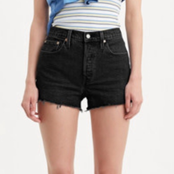 Levi’s 501 Shorts - Picture 6 of 6